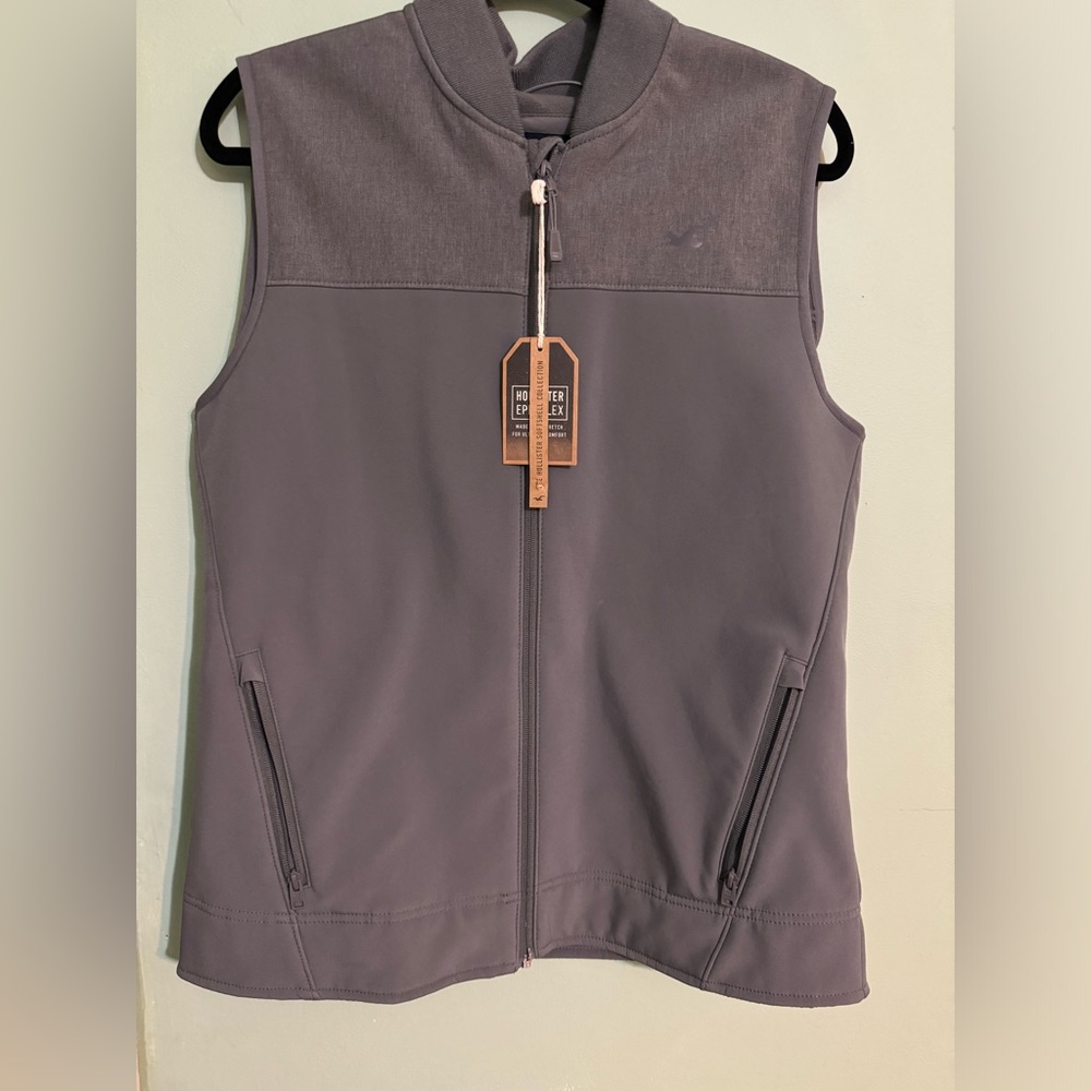 NWT Hollister Softshell Vest